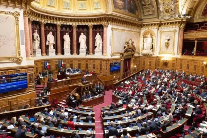 Le Sénat travaille sur un permis à points pour adolescents