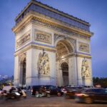 Un homme traverse Paris en voiture en 22 minutes